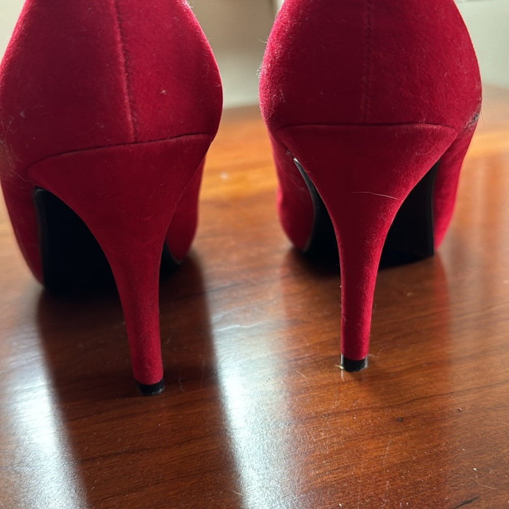 Red heals - Picture 2 of 3